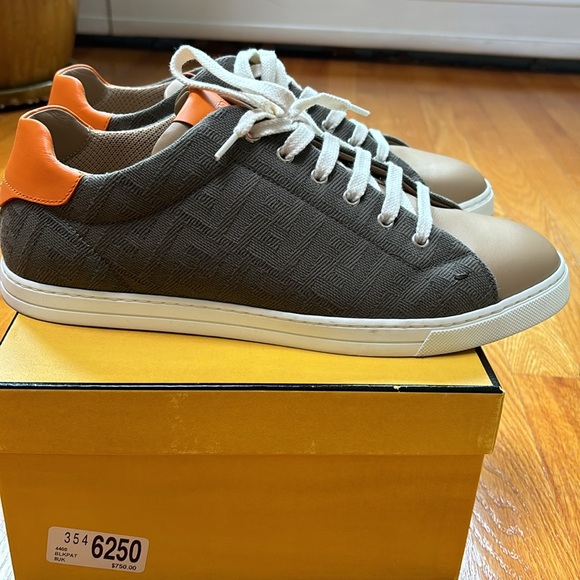 FENDI ROMA Men’s Sneakers US Size 9 Made in Italy - Picture 4 of 7